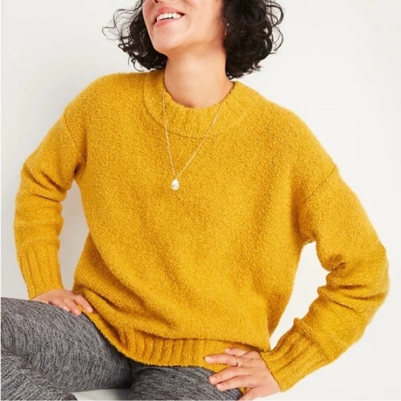 Old Navy Sweaters - Old Navy Cozy Oversized Bouclé Crew Neck Sweater in Gold. NWT. XS